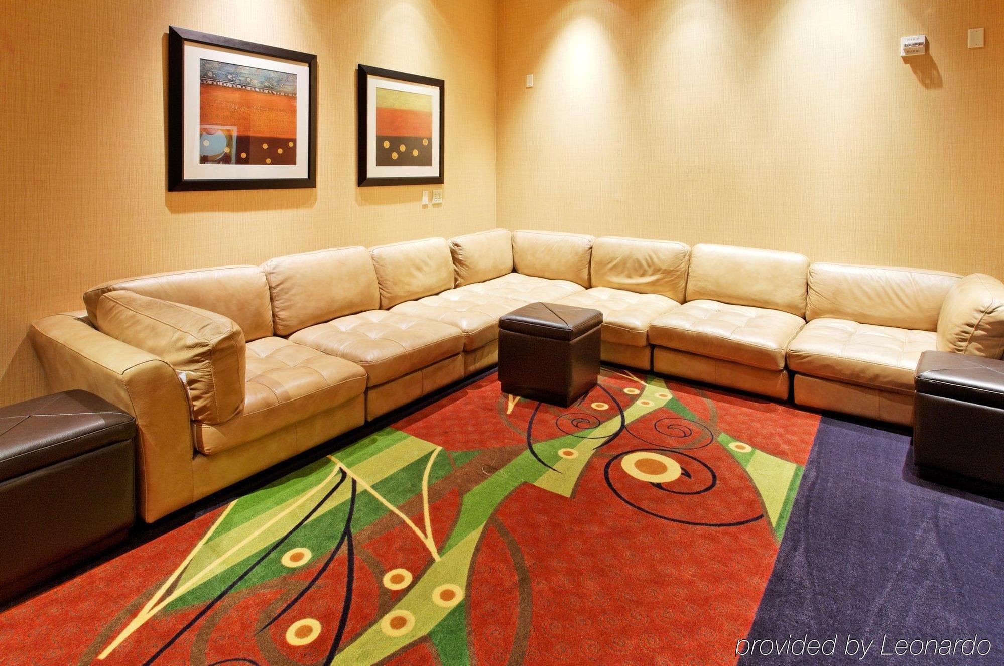 Holiday Inn Arlington Northeast By Ihg Interiør billede